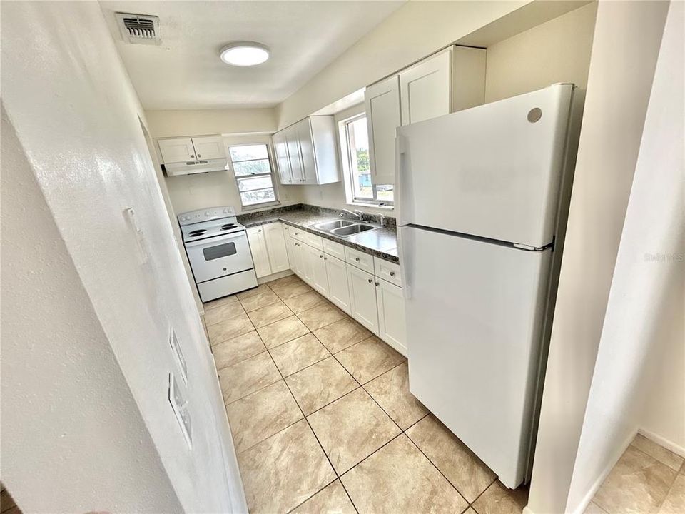 В аренду: $1,650 (2 спален, 2 ванн, 954 Квадратных фут)