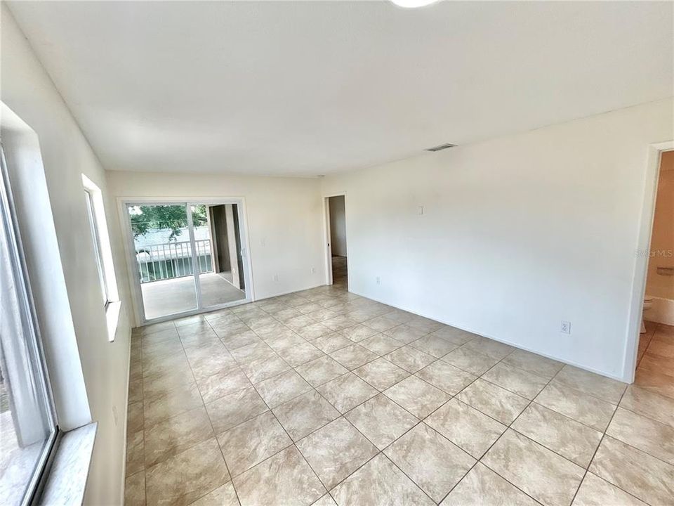 В аренду: $1,650 (2 спален, 2 ванн, 954 Квадратных фут)