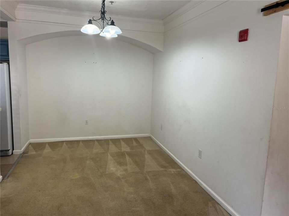 For Rent: $1,900 (2 beds, 2 baths, 1174 Square Feet)
