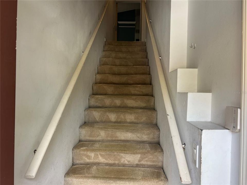 For Rent: $1,900 (2 beds, 2 baths, 1174 Square Feet)