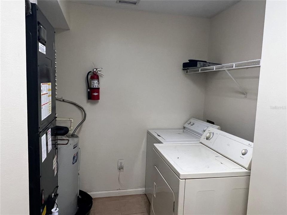 For Rent: $1,900 (2 beds, 2 baths, 1174 Square Feet)
