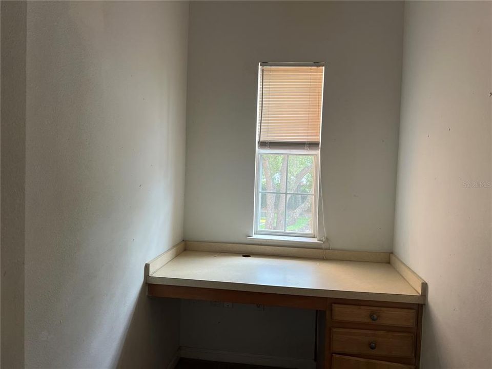 For Rent: $1,900 (2 beds, 2 baths, 1174 Square Feet)