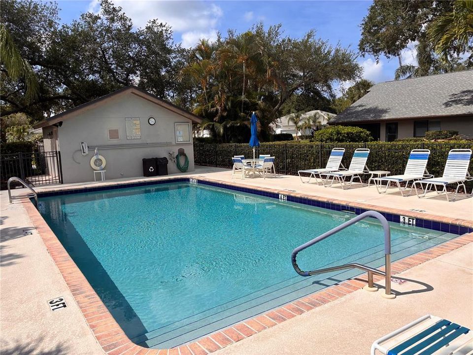 For Sale: $339,000 (2 beds, 2 baths, 1188 Square Feet)