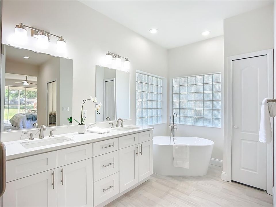 For Rent: $4,000 (3 beds, 2 baths, 2205 Square Feet)