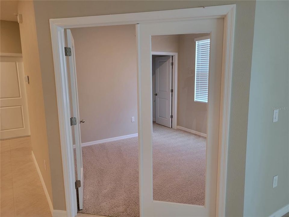 For Rent: $2,400 (3 beds, 2 baths, 1587 Square Feet)