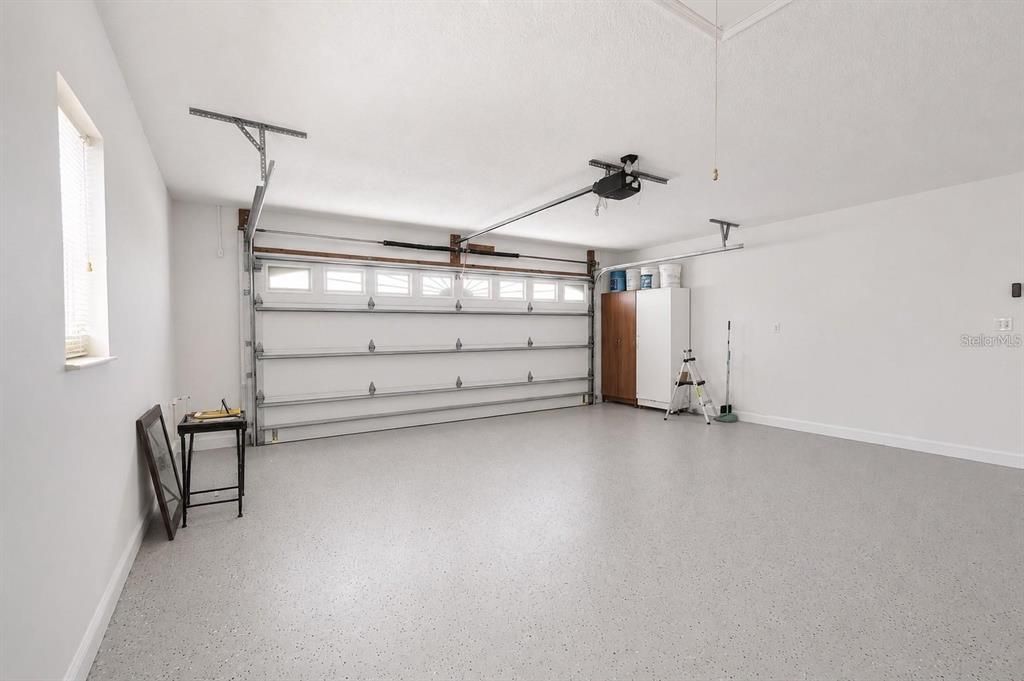 For Rent: $3,400 (3 beds, 2 baths, 2196 Square Feet)
