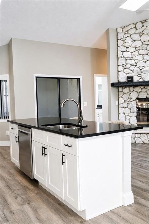 For Rent: $3,400 (3 beds, 2 baths, 2196 Square Feet)