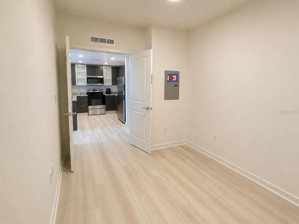 В аренду: $1,800 (2 спален, 2 ванн, 1023 Квадратных фут)