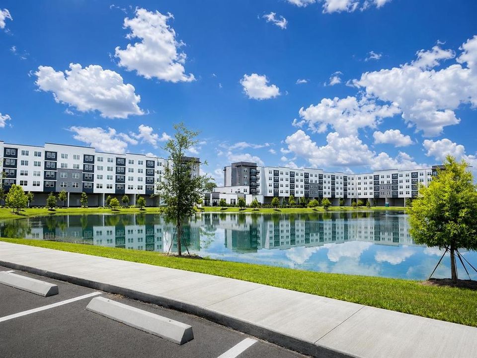 В аренду: $1,800 (2 спален, 2 ванн, 1023 Квадратных фут)