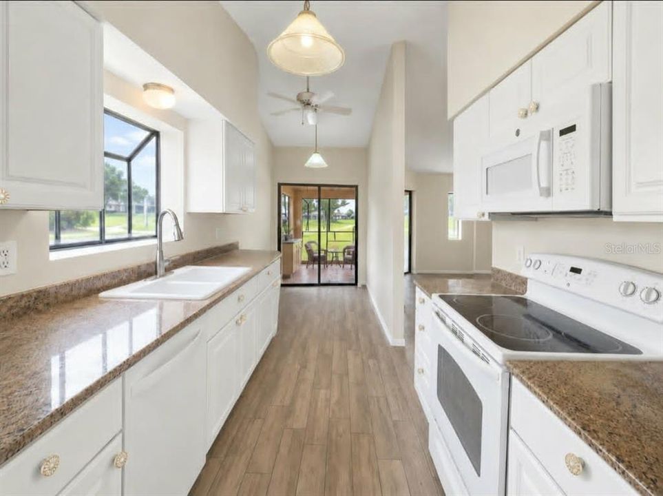 For Rent: $1,625 (2 beds, 2 baths, 1250 Square Feet)