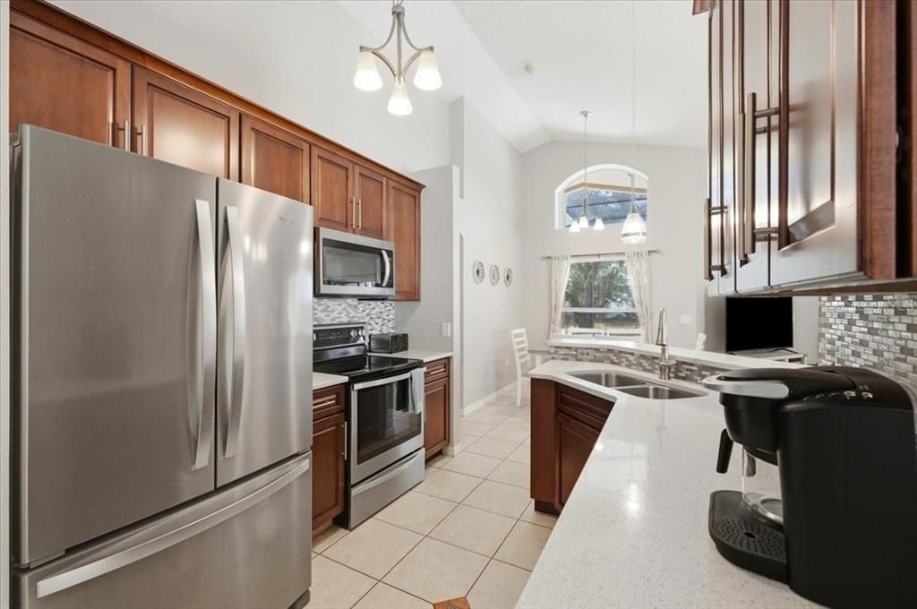 For Sale: $365,000 (4 beds, 3 baths, 1578 Square Feet)