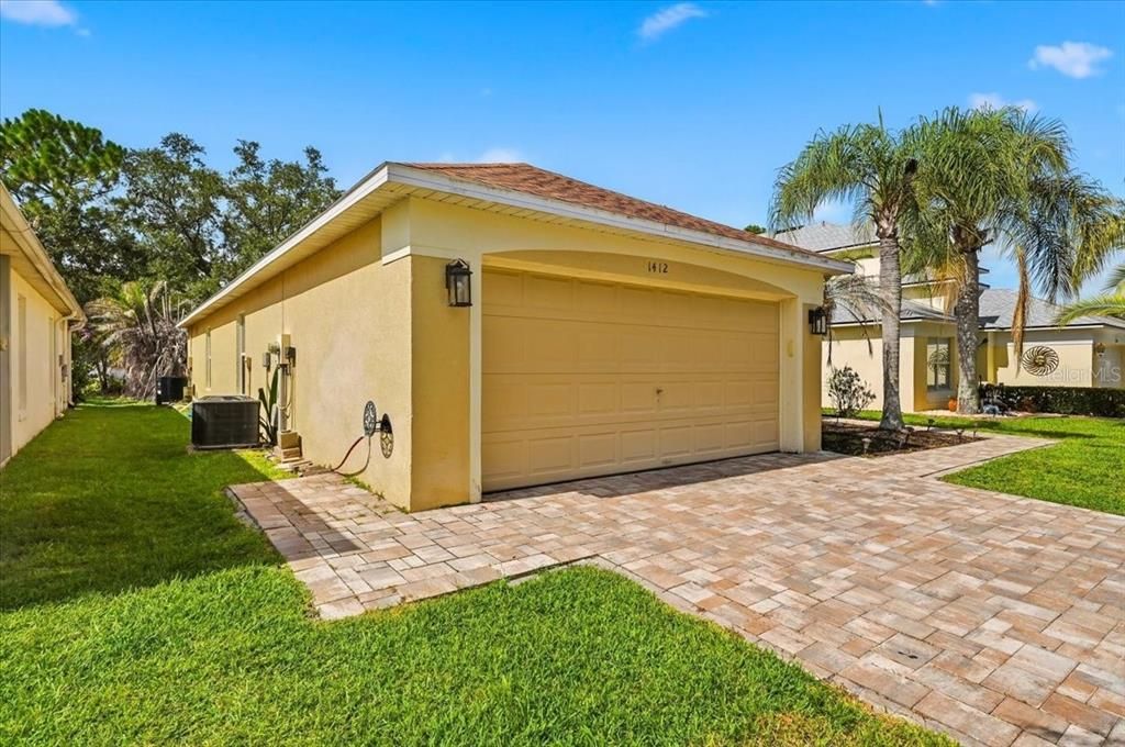 For Sale: $365,000 (4 beds, 3 baths, 1578 Square Feet)