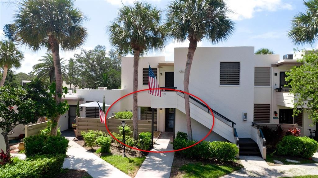 For Sale: $190,000 (2 beds, 2 baths, 1035 Square Feet)