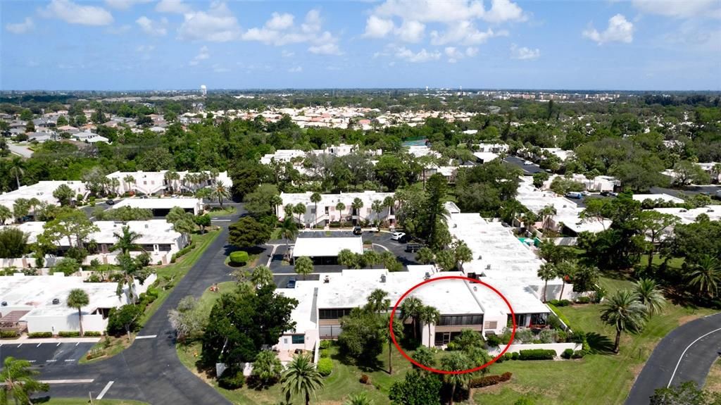 For Sale: $190,000 (2 beds, 2 baths, 1035 Square Feet)