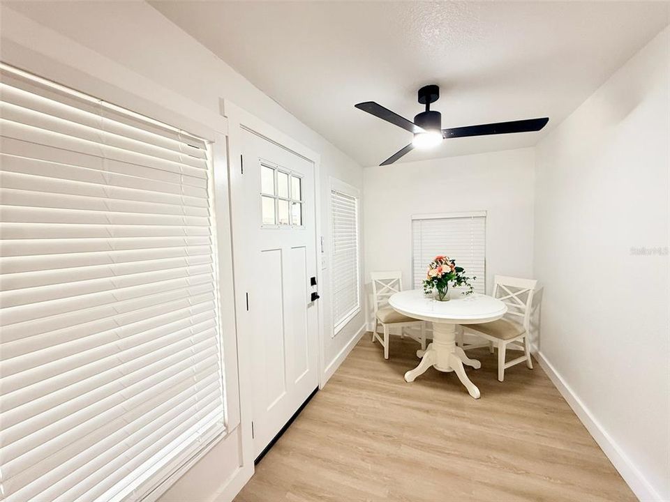 For Sale: $399,990 (3 beds, 2 baths, 1295 Square Feet)