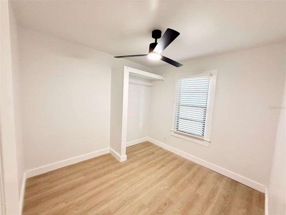 For Sale: $399,990 (3 beds, 2 baths, 1295 Square Feet)