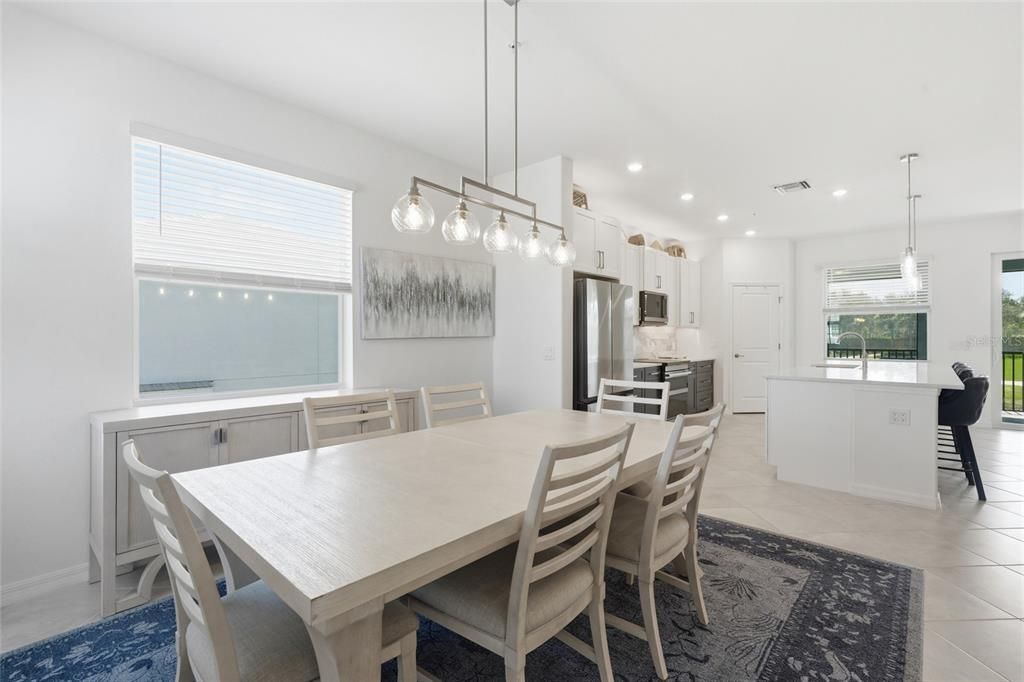 En Venta: $374,900 (3 camas, 2 baños, 2110 Pies cuadrados)