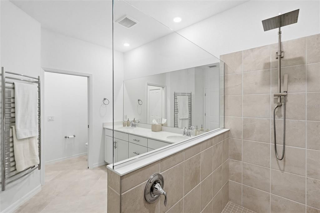 En Venta: $374,900 (3 camas, 2 baños, 2110 Pies cuadrados)