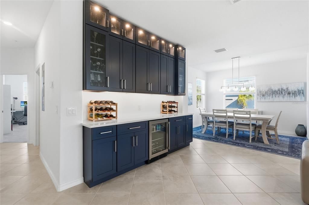 En Venta: $374,900 (3 camas, 2 baños, 2110 Pies cuadrados)