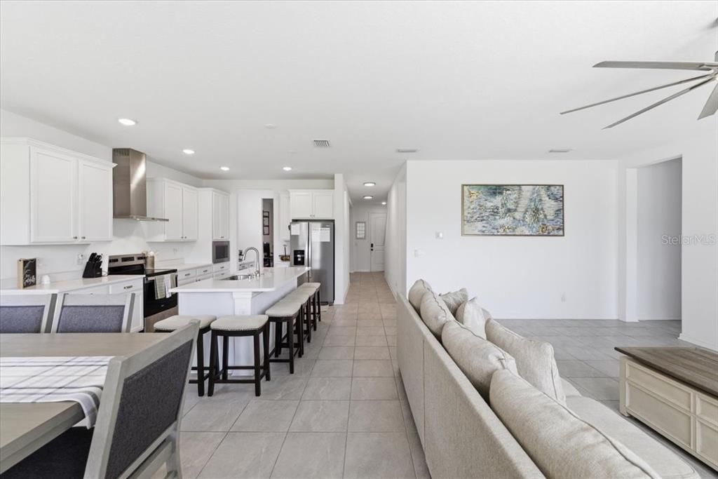 For Sale: $449,900 (4 beds, 3 baths, 2711 Square Feet)