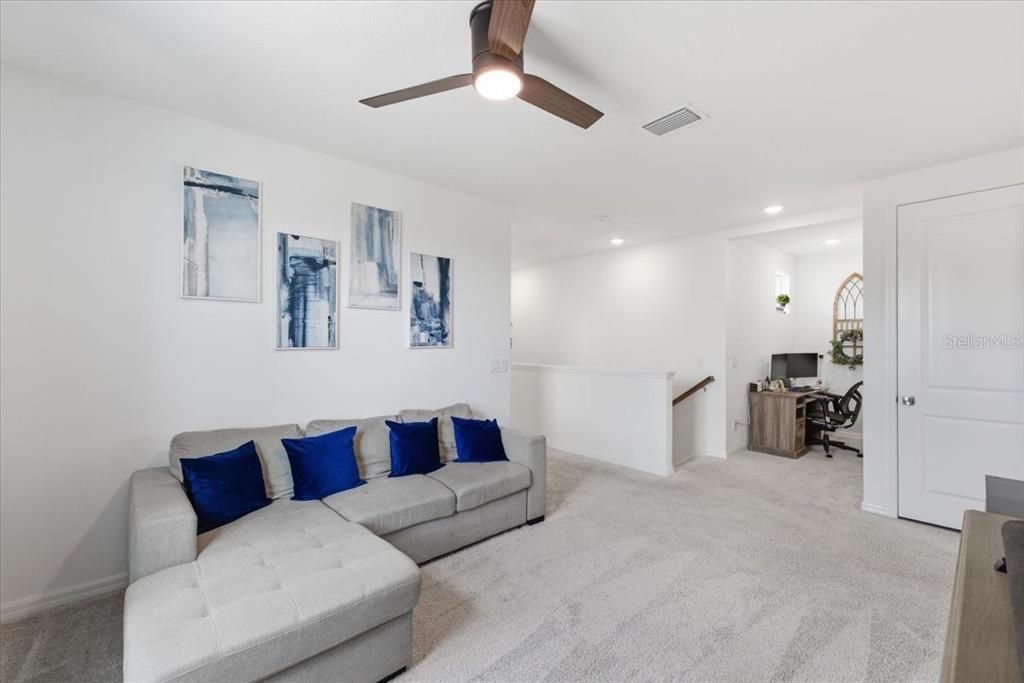 For Sale: $449,900 (4 beds, 3 baths, 2711 Square Feet)