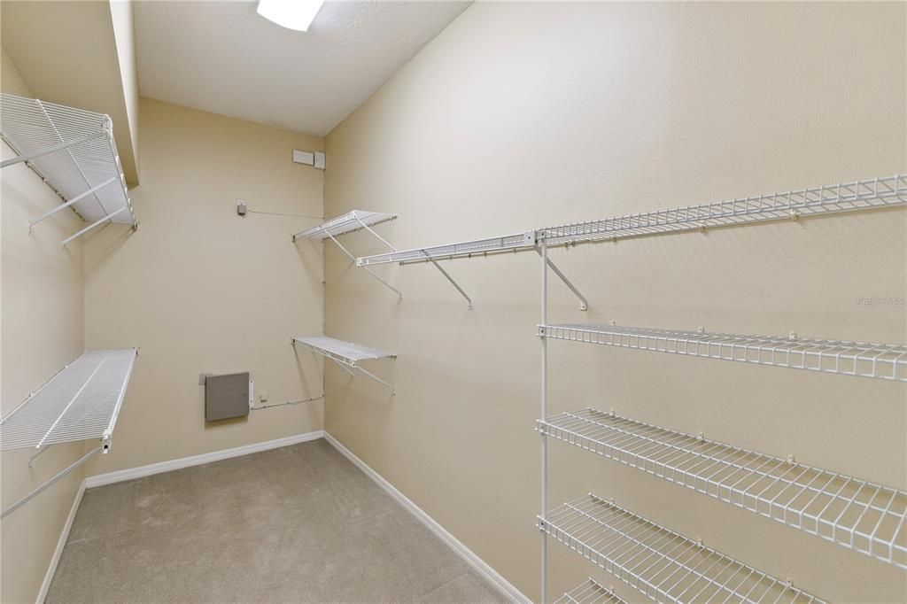 For Sale: $565,000 (3 beds, 2 baths, 1655 Square Feet)