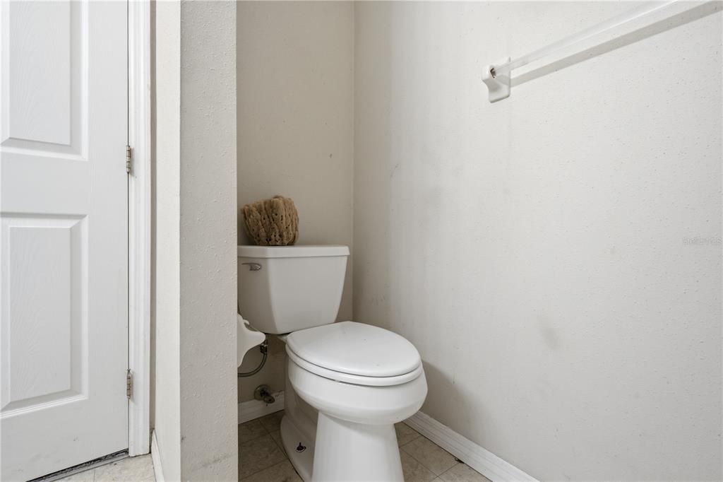For Sale: $399,000 (2 beds, 2 baths, 1216 Square Feet)