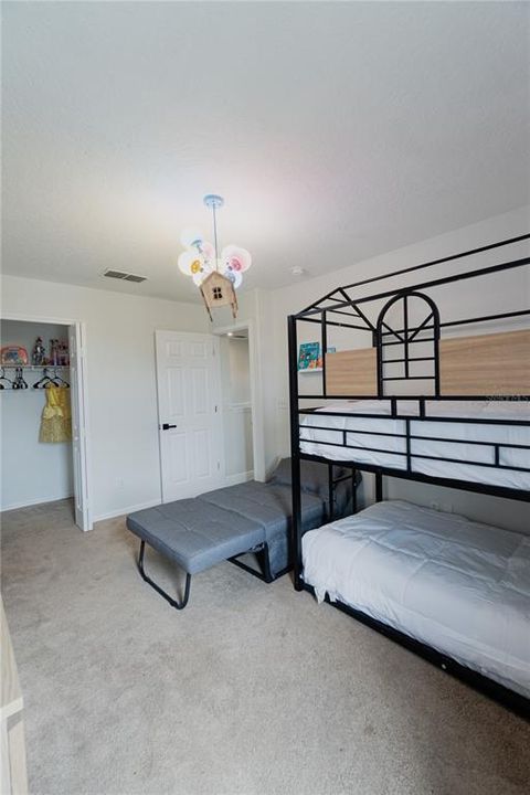 В аренду: $2,950 (5 спален, 3 ванн, 2611 Квадратных фут)