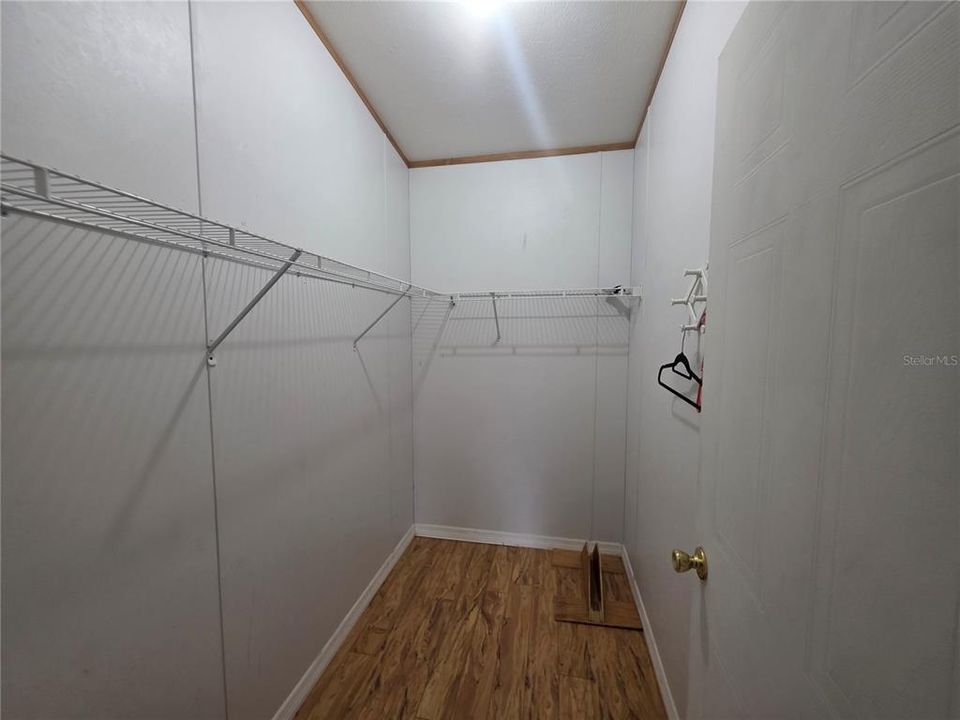 For Sale: $362,700 (4 beds, 2 baths, 2280 Square Feet)