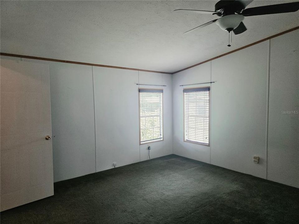For Sale: $362,700 (4 beds, 2 baths, 2280 Square Feet)