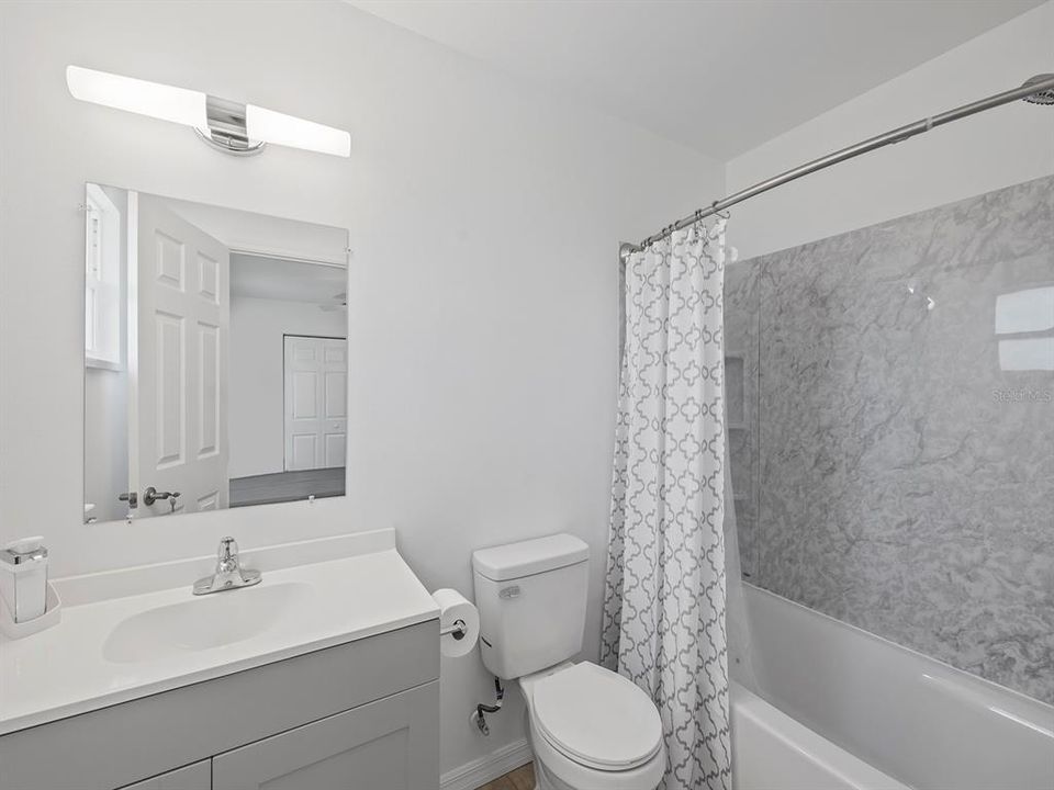 В аренду: $1,700 (2 спален, 2 ванн, 952 Квадратных фут)