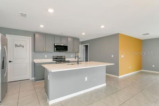 For Sale: $449,000 (5 beds, 3 baths, 2447 Square Feet)