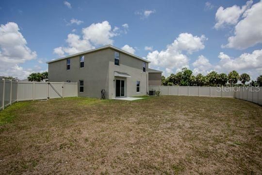 For Sale: $449,000 (5 beds, 3 baths, 2447 Square Feet)