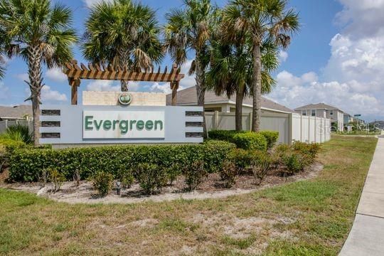 For Sale: $449,000 (5 beds, 3 baths, 2447 Square Feet)