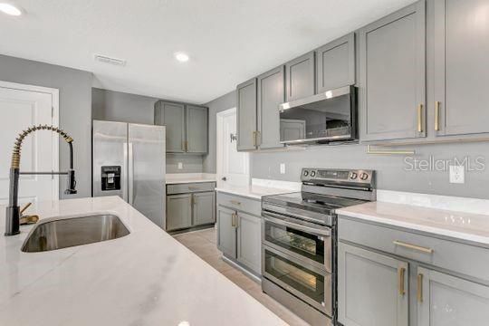 For Sale: $449,000 (5 beds, 3 baths, 2447 Square Feet)
