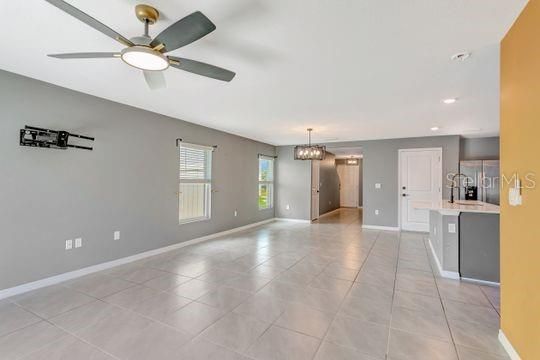 For Sale: $449,000 (5 beds, 3 baths, 2447 Square Feet)