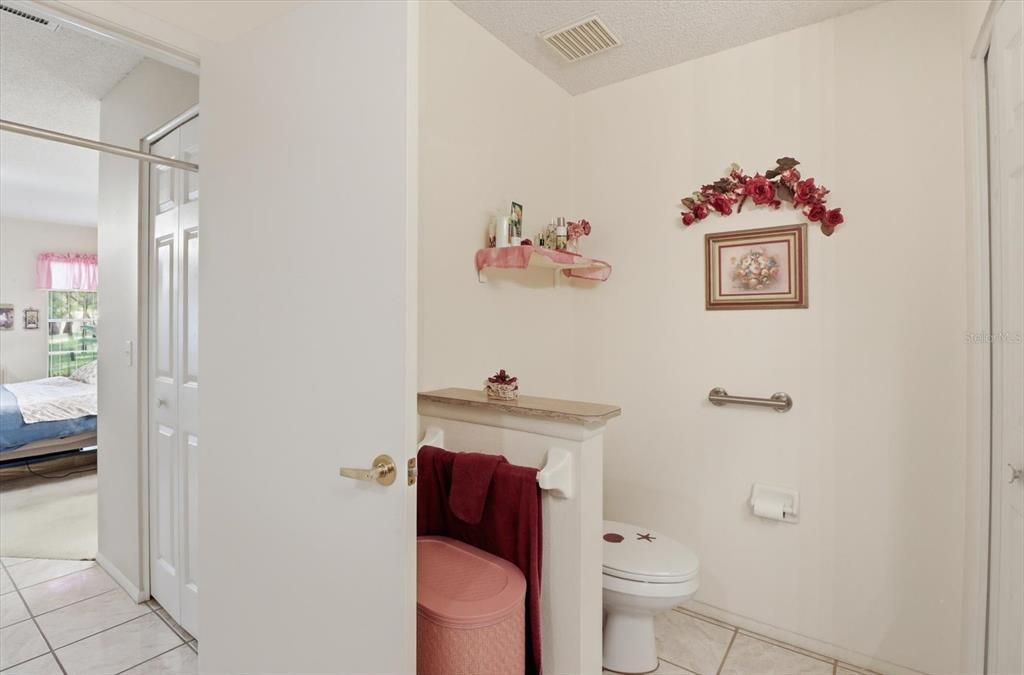 For Sale: $260,000 (2 beds, 2 baths, 1830 Square Feet)