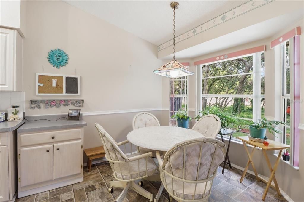 For Sale: $260,000 (2 beds, 2 baths, 1830 Square Feet)