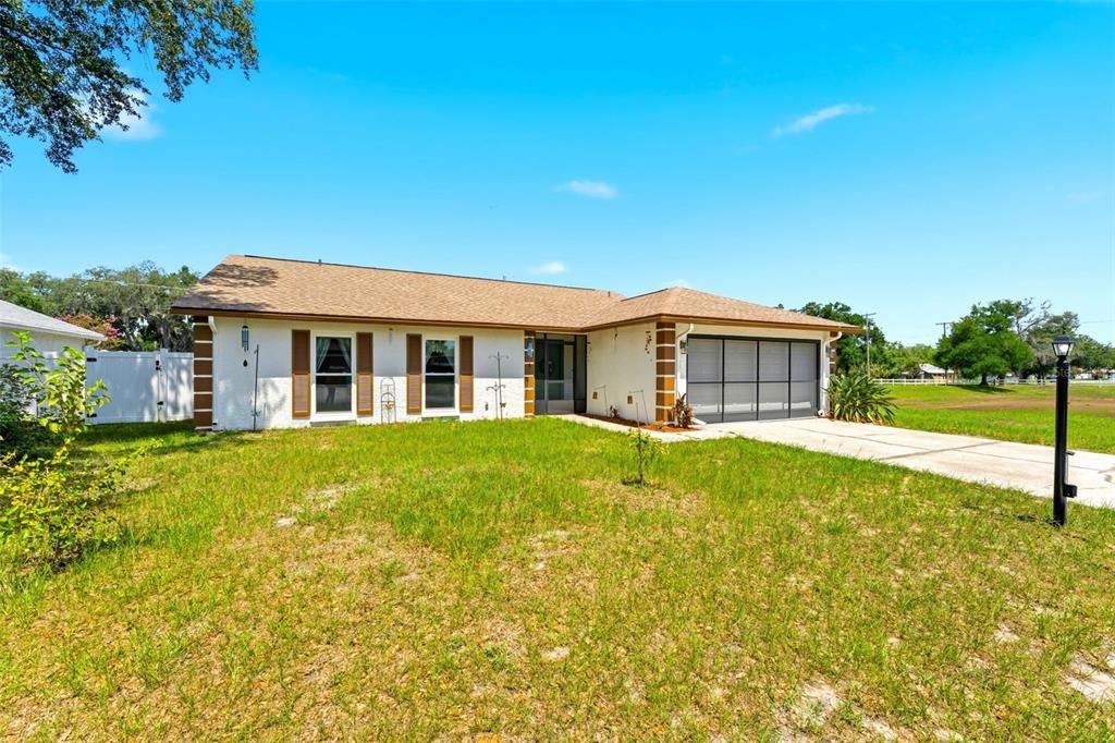 For Sale: $399,900 (3 beds, 2 baths, 1232 Square Feet)