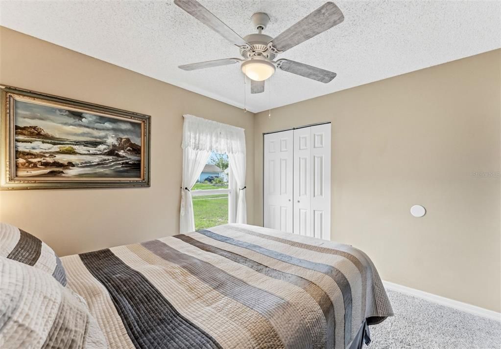 For Sale: $399,900 (3 beds, 2 baths, 1232 Square Feet)