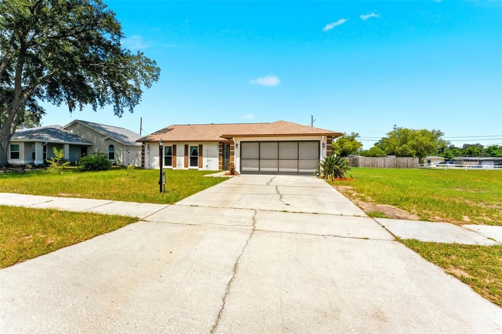 For Sale: $399,900 (3 beds, 2 baths, 1232 Square Feet)