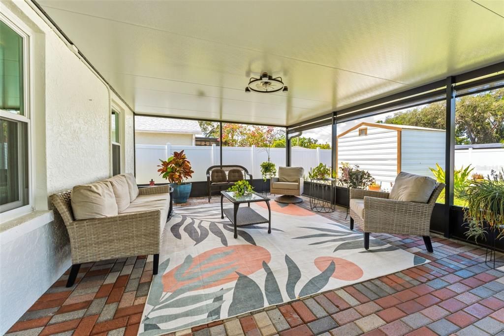 For Sale: $399,900 (3 beds, 2 baths, 1232 Square Feet)