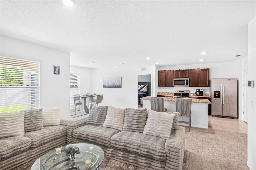 For Sale: $360,000 (3 beds, 2 baths, 1690 Square Feet)