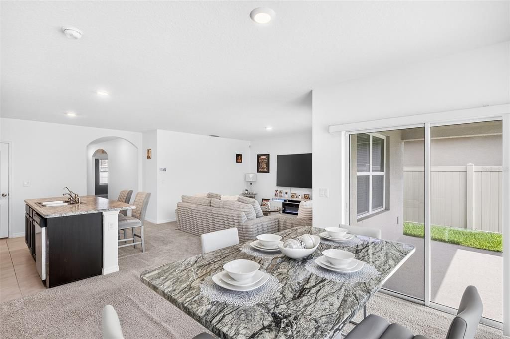 For Sale: $360,000 (3 beds, 2 baths, 1690 Square Feet)