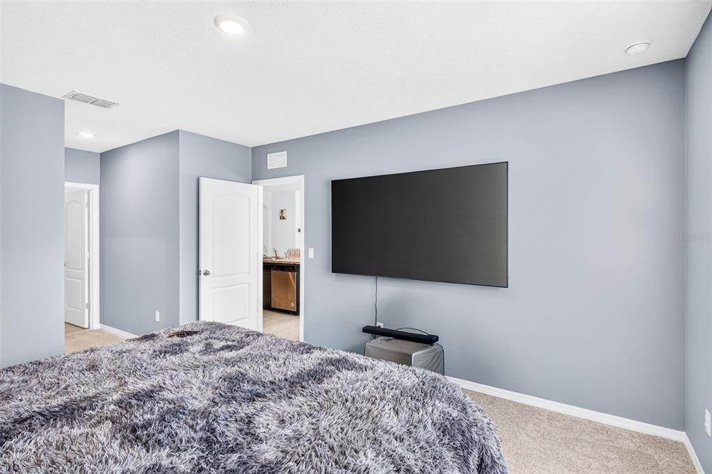 For Sale: $360,000 (3 beds, 2 baths, 1690 Square Feet)