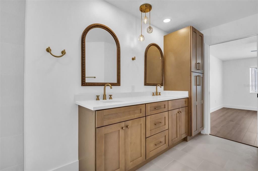 For Sale: $469,000 (3 beds, 2 baths, 1805 Square Feet)