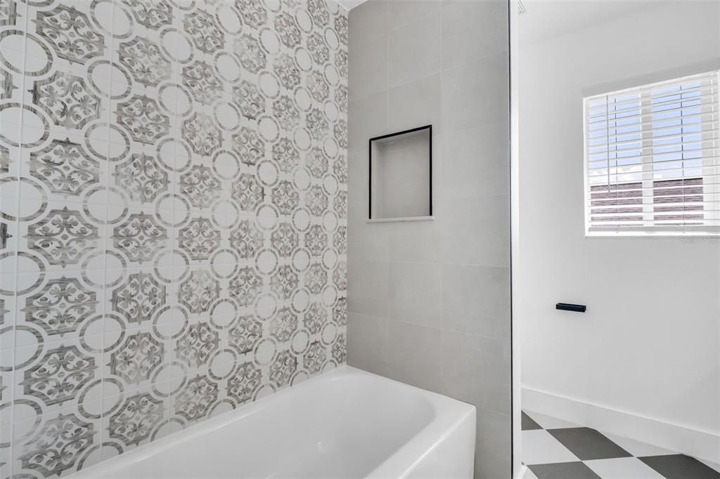 For Sale: $469,000 (3 beds, 2 baths, 1805 Square Feet)