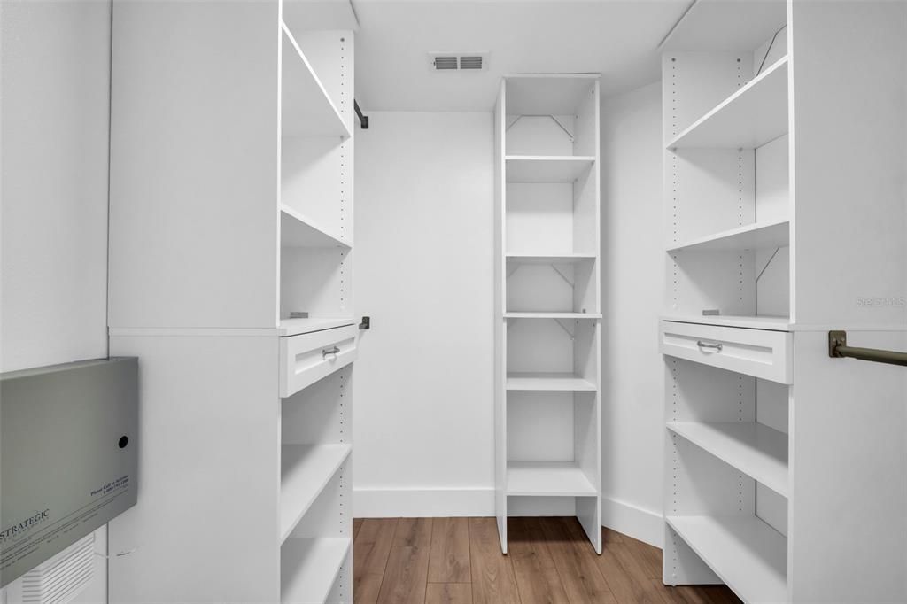 For Sale: $469,000 (3 beds, 2 baths, 1805 Square Feet)