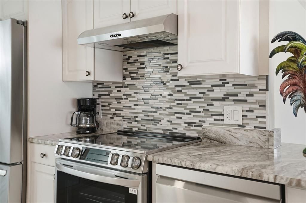 For Sale: $819,900 (5 beds, 3 baths, 2971 Square Feet)