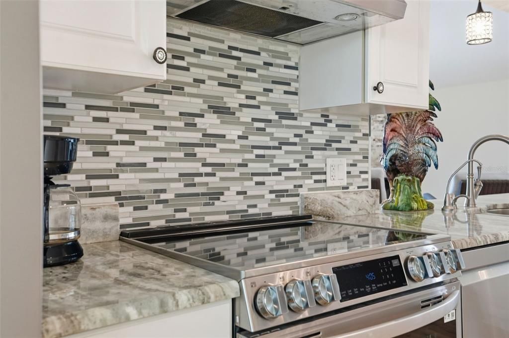 For Sale: $819,900 (5 beds, 3 baths, 2971 Square Feet)